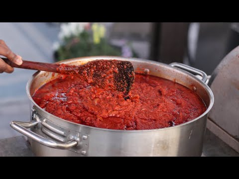 Видео: Мой рецепт томатного рагу, экономящий время. Идеальное рагу для вечеринки «Джоллоф» или «Ваакье».