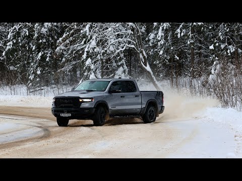 Видео: Заметки на полях полигона: Ram 1500, потерявший V8. Грузовик Деда Мороза или пикап Санты