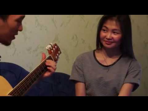 Видео: Девушка красиво поёт (саха)