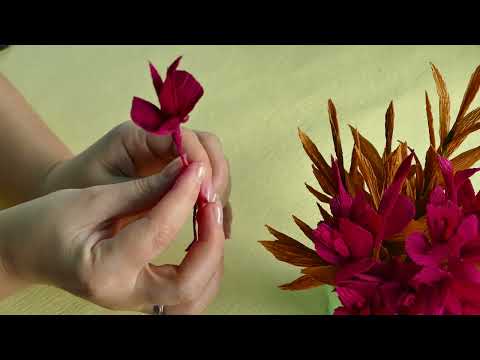 Видео: Маленькие цветы для букета. И простые веточки к ним Small flowers for a bouquet. And simple branches