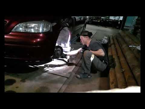 Видео: Замена пыльника наружного  ШРУСа OPEL ASTRA G.