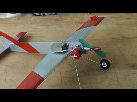 Видео: Кордовая учебная модель самолета с двигателем Мк-17