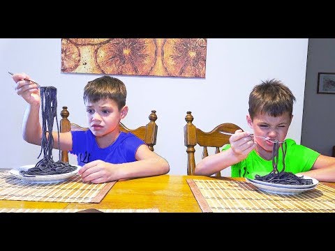 Видео: Ну и НЯНЬКА....НУ И НАКОРМИЛА....