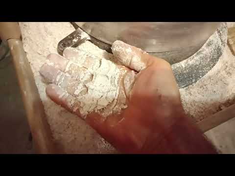 Видео: млин для борошна на кам'яних жорнах 30 серпня 2023 р.