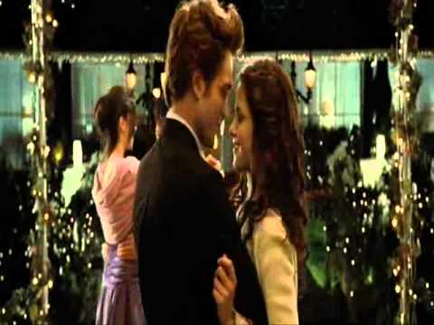 Видео: Белла и Эдвард - Я буду.wmv