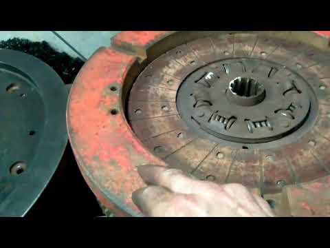 Видео: Проточка маховика д21 под корзину газ.