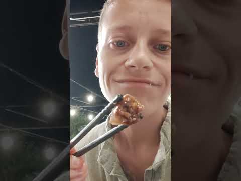 Видео: обожрались в ресторане на $2. переживаю, чтоб в лешу влезло!
