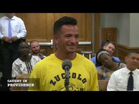 Видео: Спасатель с 13-тю штрафами и без машины! Справедливый судья!