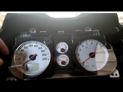 Видео: Подсветка панели приборов Mitsubishi Outlander 1