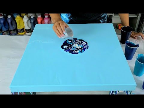 Видео: Великолепная СИНИЯ и СЕРЕБРЯНАЯ абстрактная живопись жидким искусством - красивый блюз!