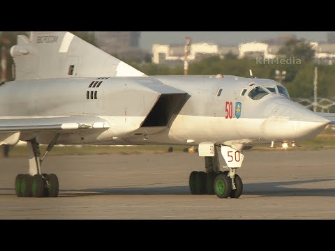 Видео: Ту-22М3 после взлёта чуть не вернули обратно RF-34035