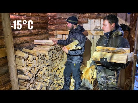 Видео: ПРИШЛА НАСТОЯЩАЯ ЗИМА! -15°C, ЗАГОТАВЛИВАЕМ ДРОВА! ПРИЕХАЛ ГОСТЬ | ГОТОВИМ В ИЗБУШКЕ