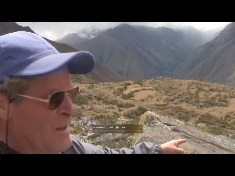 Видео: Поиск древней мегалитической каменоломни в горах Перу: Ольянтайтамбо