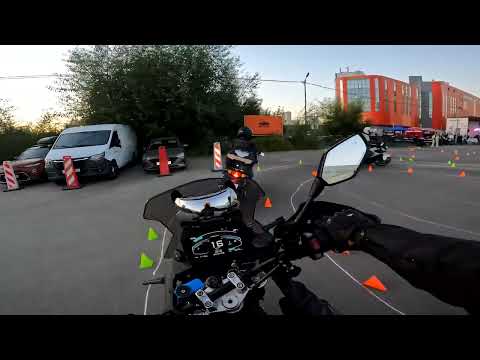 Видео: Джимхана на VOGE DS900X моточетверг МотоМосквы