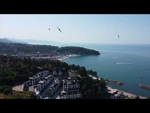 Видео: Комплекс"Ля Скала"7 коттеджей расположенных в КП "Русское Море" в п. Ольгинка