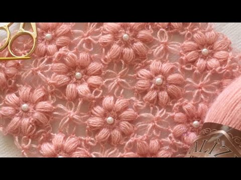 Видео: Новейшие модные модели вязания крючком; сумка, скатерть, покрывало, подушка, блузка, жилет, туника.