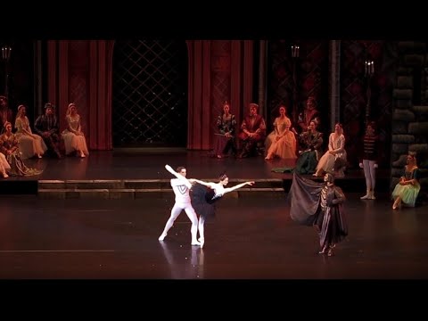 Видео: "Swan lake". Kremlin ballet. "Лебединое озеро". Кремлевский балет.