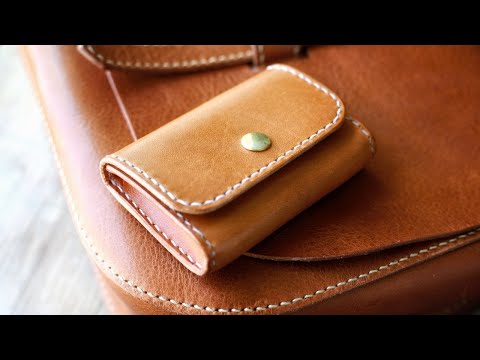 Видео: Я сделал маленький портфель для визиток.