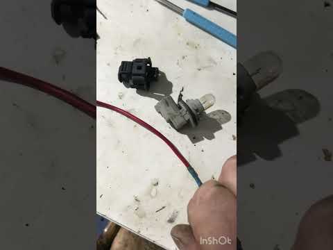 Видео: Mitsubishi grandis. Проблемы со светом и стеклоподьемником