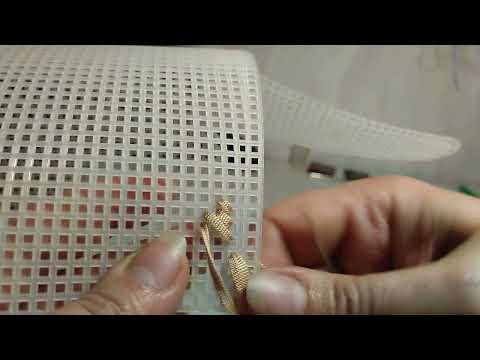 Видео: Узор сумки на канве