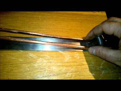 Видео: Пчеловодство(самодельный паровой нож) Beekeeping (homemade steam knife)