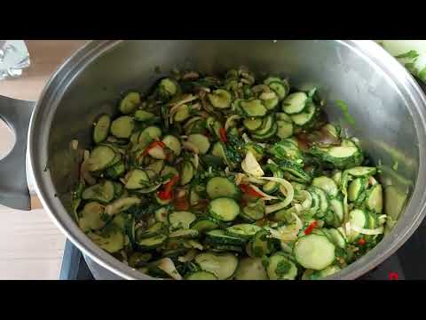 Видео: Пряные огурчики для бургеров и шашлыков .