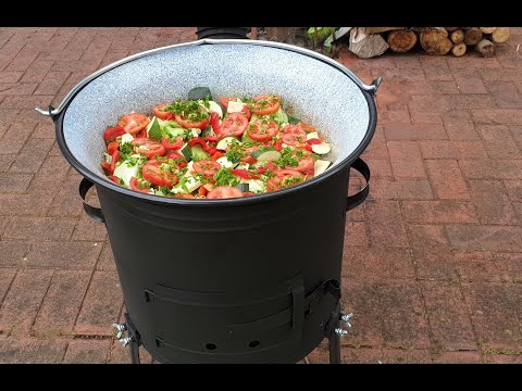 Видео: Готовлю с мужем обед на новой печке в казане !