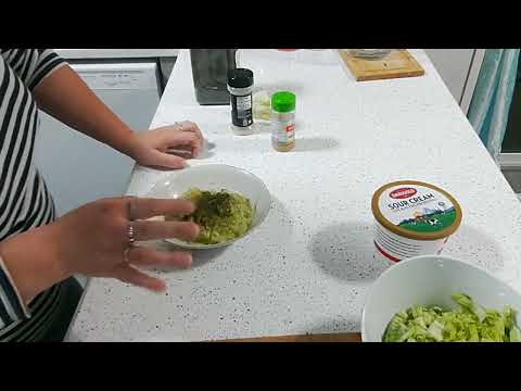 Видео: Салатик на ужин просто и вкусно