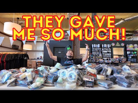 Видео: ЭТА КОМПАНИЯ ПО ПРОИЗВОДСТВУ РАДИОУПРАВЛЯЕМЫХ МАШИН ДАЛА МНЕ НЕСКОЛЬКО ОГРОМНЫХ КОРОБОК С ВЕЩАМИ!