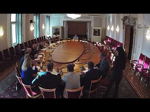 Видео: Партия "Мафия" с нов световен рекорд по задкулисие: 28 секунди, 12 гласа и продажба на Лукойл.