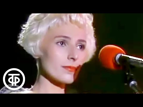 Видео: Жанна Агузарова "Мне хорошо рядом с тобой" (1990)