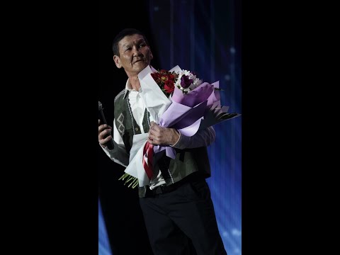 Видео: "Дорообо, дойдум сарсыардата"