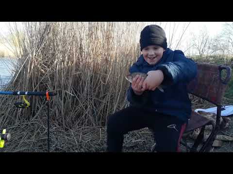 Видео: Долгожданный день. Карась порадовал