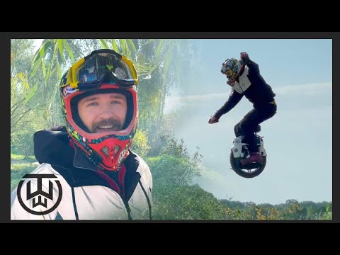 Видео: Как прыгать на электроколесах