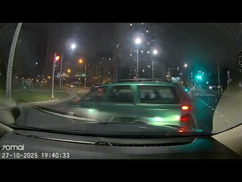 Видео: Водитель спровоцировал ДТП и уехал  (г. Минск, ул. Крупской, 27.10.2025 г.)