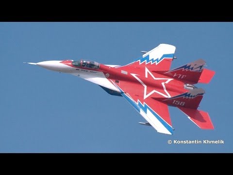 Видео: МиГ-29ОВТ МАКС 2013 солнечно