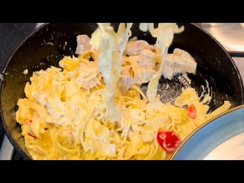 Видео: Паста Альфредо за 20минту.Паста Фетттучини.Паста с курицей и грибами.Pasta Alfredo