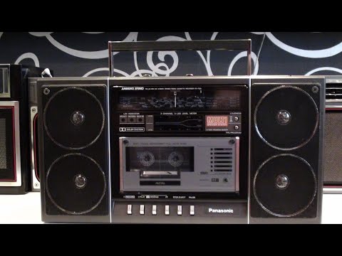 Видео: Panasonic RX-F32LS магнитола с особенным дизайном из 1983г.