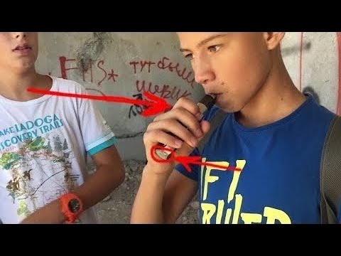 Видео: СПАЛИЛИ В ШКОЛЕ С ВЕЙПОМ | КАК Я ПАРИЛ В 14 ЛЕТ? | ИСТОРИЯ ИЗ ЖИЗНИ