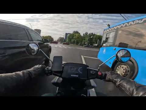 Видео: Zeeho AE 8 wet test ride тест мишлен на мокром дорожном полотне