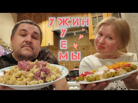 Видео: Обжор - блины с мясом, макароны с тушенкой, индейка с овощами