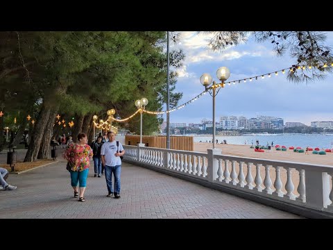 Видео: Геленджик в октябре 2024 г. Прогулка от пляжа "Красная Талка" до Курзала