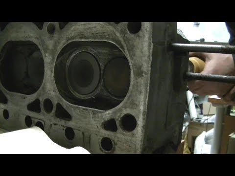 Видео: УазиКоин.Купили другую головку. Притирка клапанов ГБЦ-402
