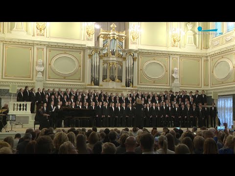 Видео: Отчётный концерт хоров академической гимназии №56 на сцене Капеллы