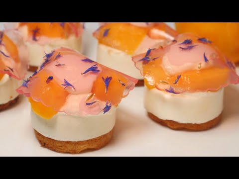 Видео: Рецепт персикового тарта с сырным кремом 🍑 Sable Breton