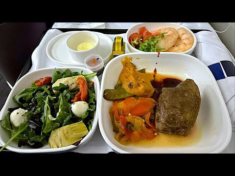 Видео: 💺 United Airlines Business Class — еда за $4000?! 🤢 Washington DC to Paris
