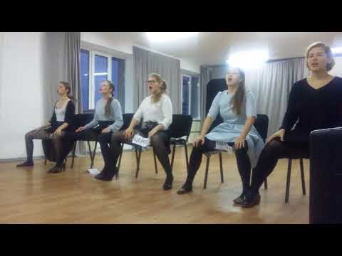 Видео: "Мужиков надо любить" - поздравление с 23 февраля