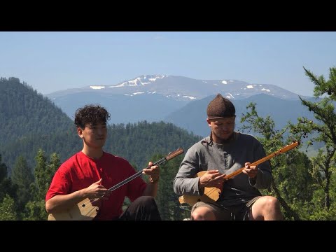Видео: Бай Терек - Ӧбӧкӧлӧрдиҥ тыны. Altai Throat Singing. Bai Terek.