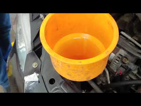 Видео: Dodge Grand Caravan SE 3.3L V6 2010 года выпуска. Перегрев. Вентилятор радиатора охлаждения не ра...