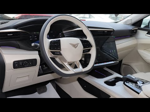 Видео: Обзор флагманского Kaiyi X7 2025 года, зелёного, бежевого салона